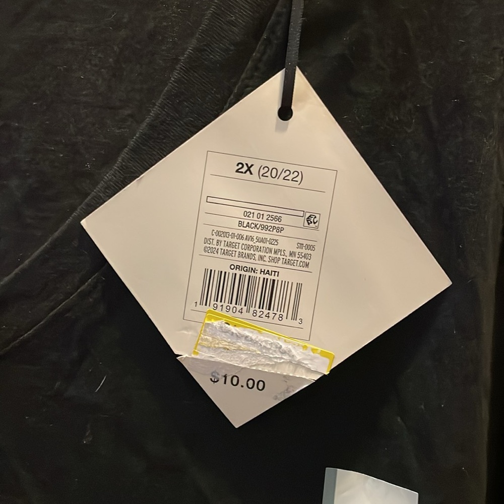 Ava & Viv Classic Black V-Neck Tee - Picture 2 of 4